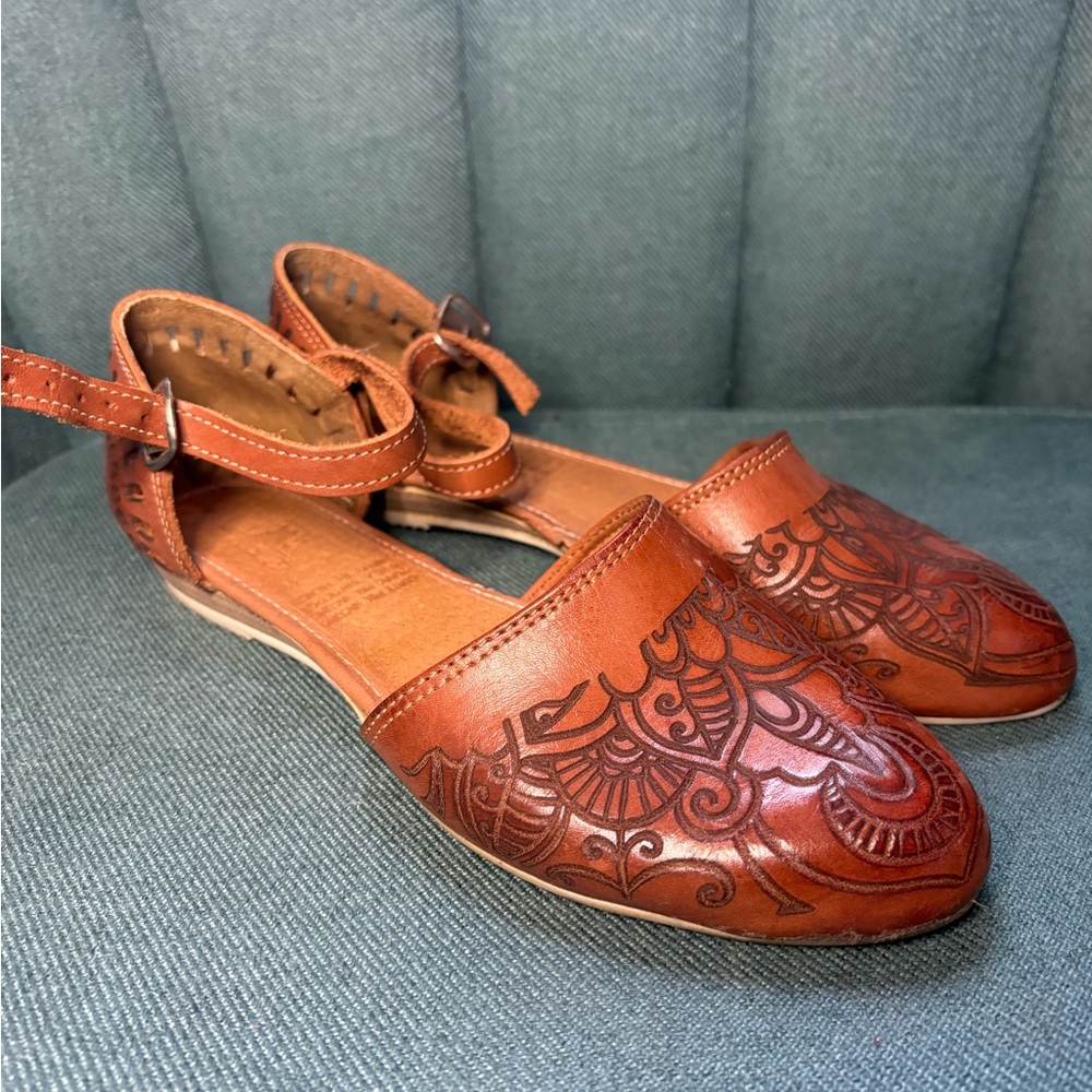 Maya Brown Leather Flats with Intricate Design